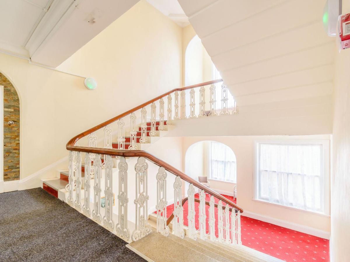 Apartamento Cairns Vista Whitby Exterior foto